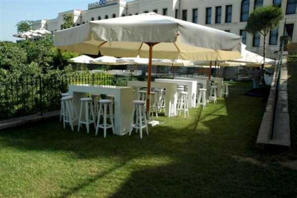 Kiralık Şemsiyeler